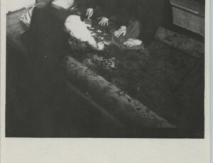 Repair of seized carpet (source: http://collections.jewishmuseum.cz)