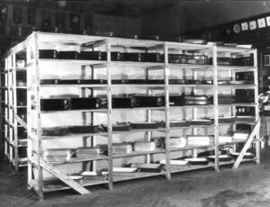 Treuhandstelle depot: Confiscated kitchen utensils (source: http://collections.jewishmuseum.cz)