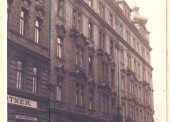 Dům Langasse (dnes Dlouhá 5) - foto z roku 1937 (Archiv ČNB, fond Živnostenská banka, sign. ŽB/5366/31)