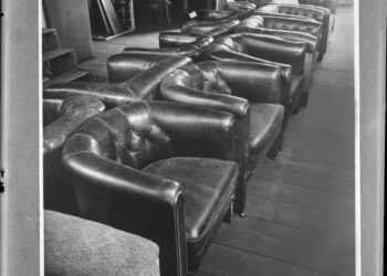 Klubovky zabavené v židovských bytech ve skladu Treuhandstelle (zdroj: http://collections.jewishmuseum.cz)