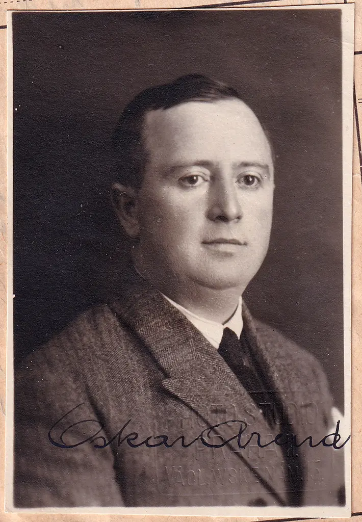 Arend Oskar