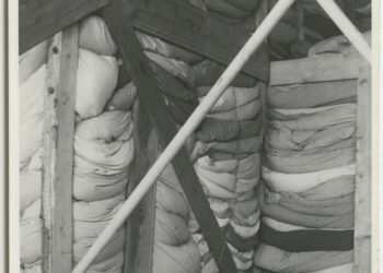 Zabavené polštáře a peřiny ve skladu Treuhandstelle (zdroj: http://collections.jewishmuseum.cz)