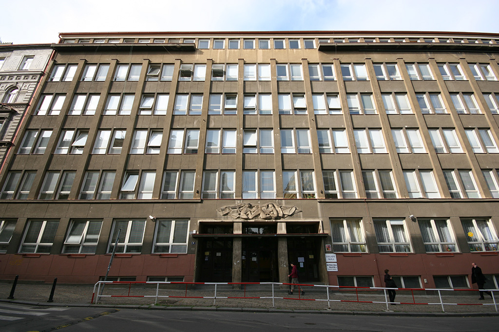 Sasaustraße 7 (bývalá Vinohradská synagoga)